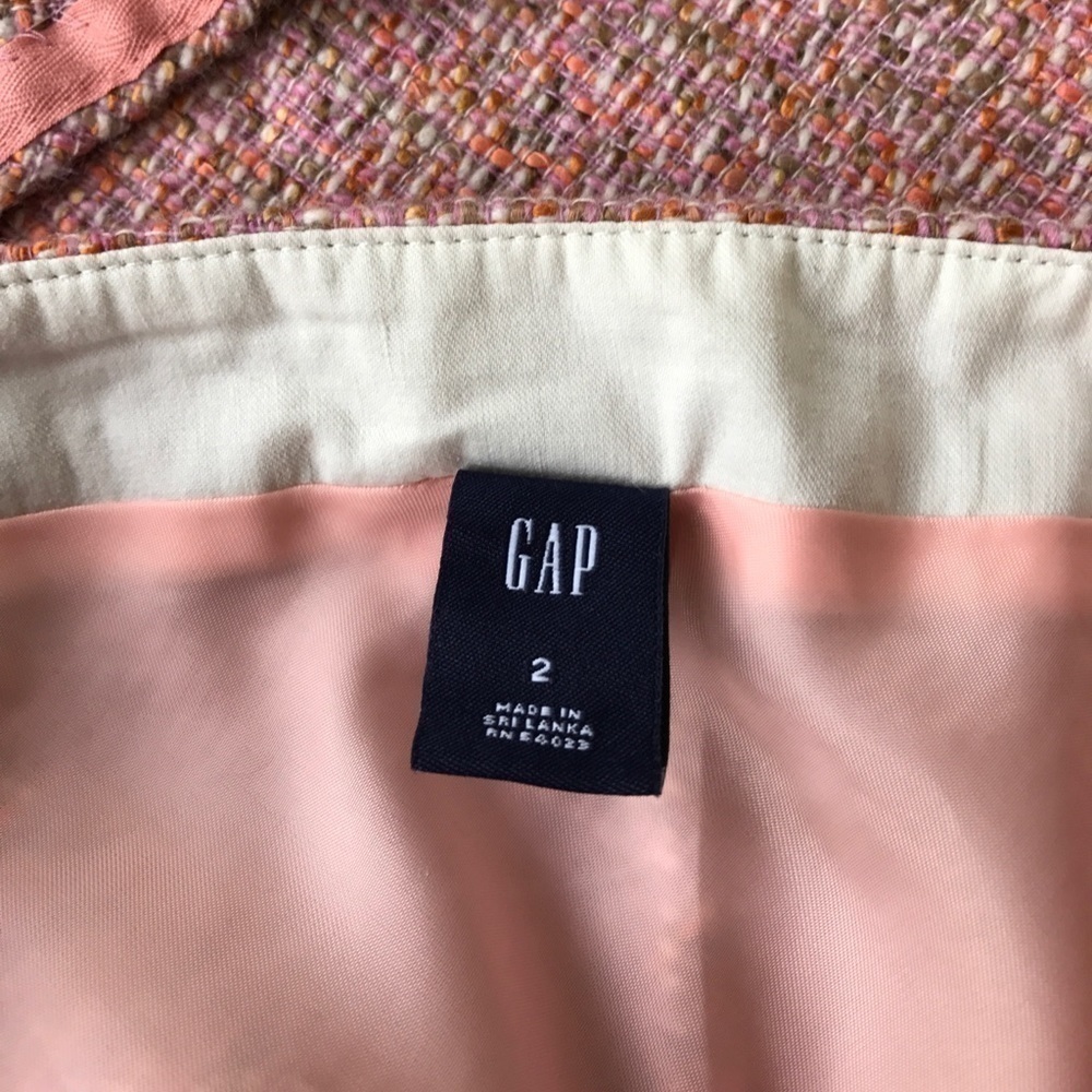 Pink Gap skirt 🌸 - Picture 6 of 8